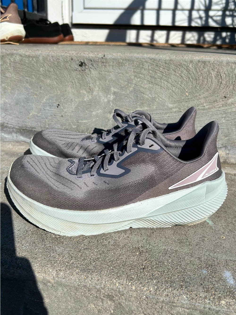 Altra Women's Experience Flow 3 Running Shoes Sz 9.5 Run Walk Outdoor Grey/Purpl
